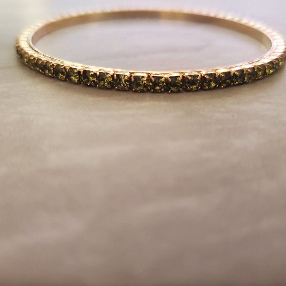 ✨ J.Crew Rhinestone Crystal Pave Green Bangle Bracelet ✨ - Picture 5 of 10